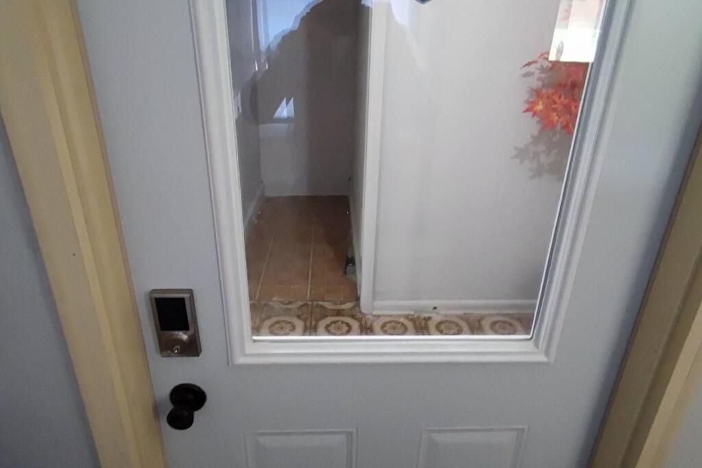 Spacious Suite Close To Downtown Indy/ King Bed Indianapolis Exterior photo